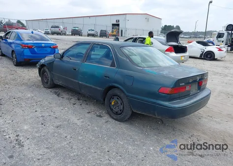 1998 Toyota Camry Le from USA, damaged, VIN 4T1BG22K4WU298953